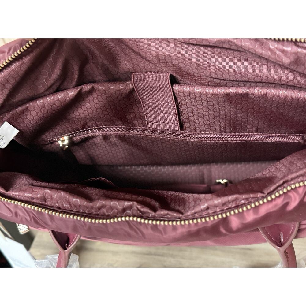 New! iPack Puffy Tote Bag With Shoe Compartment, Padded Laptop Pocket In Wine - Picture 10 of 13